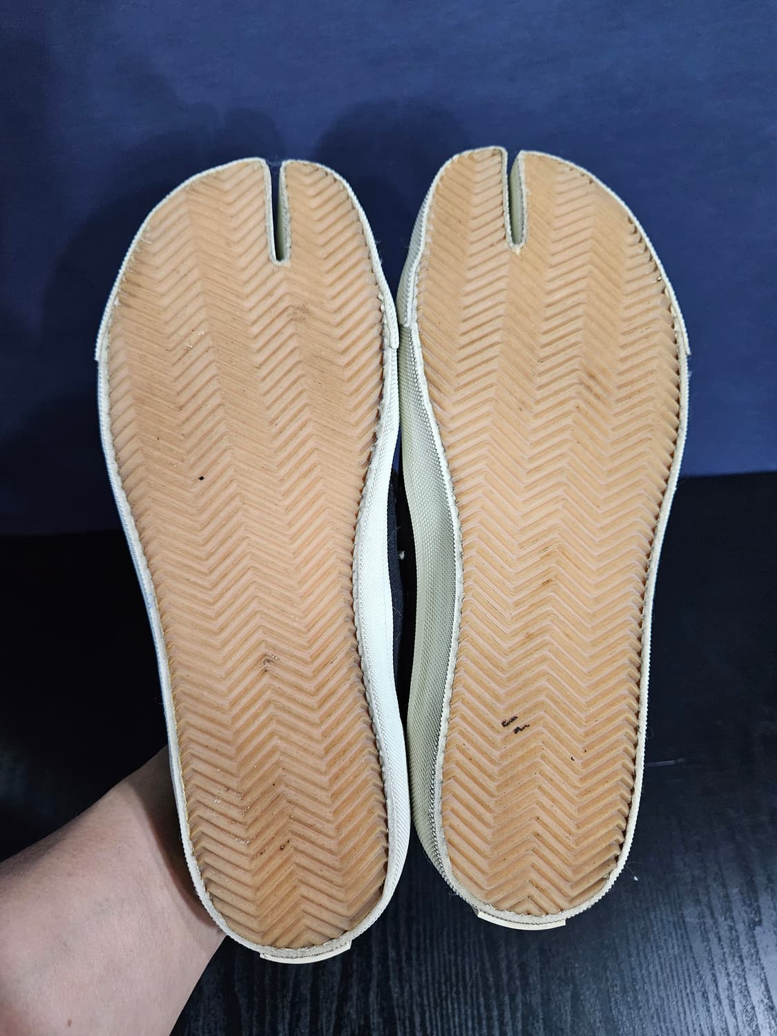 메종 마르지엘라 블랙 남성 41 타비슈즈 스니커즈 상품이미지9