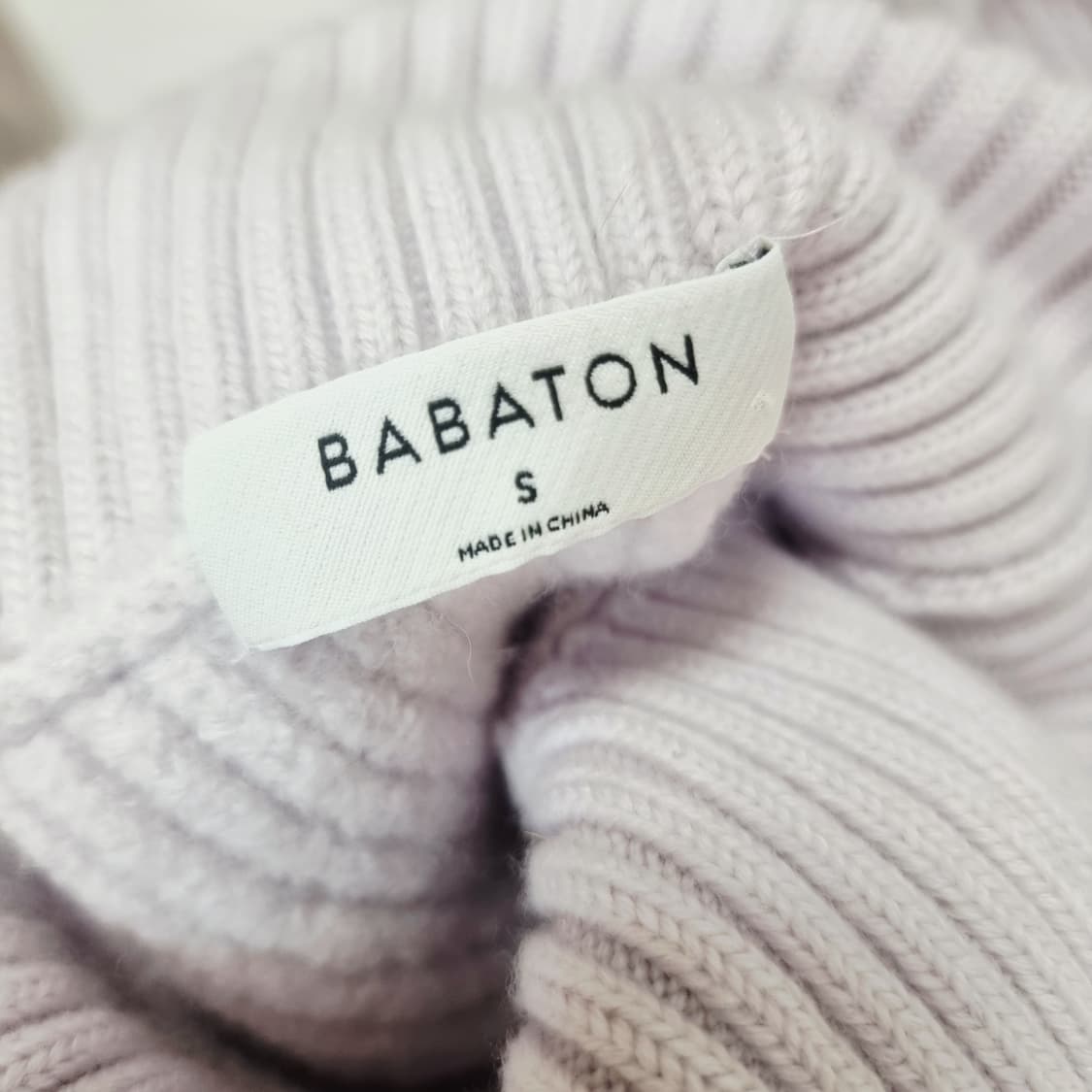 Aritzia Babaton 메리노울100% 크롭니트티 (44-날씬55) 상품이미지4