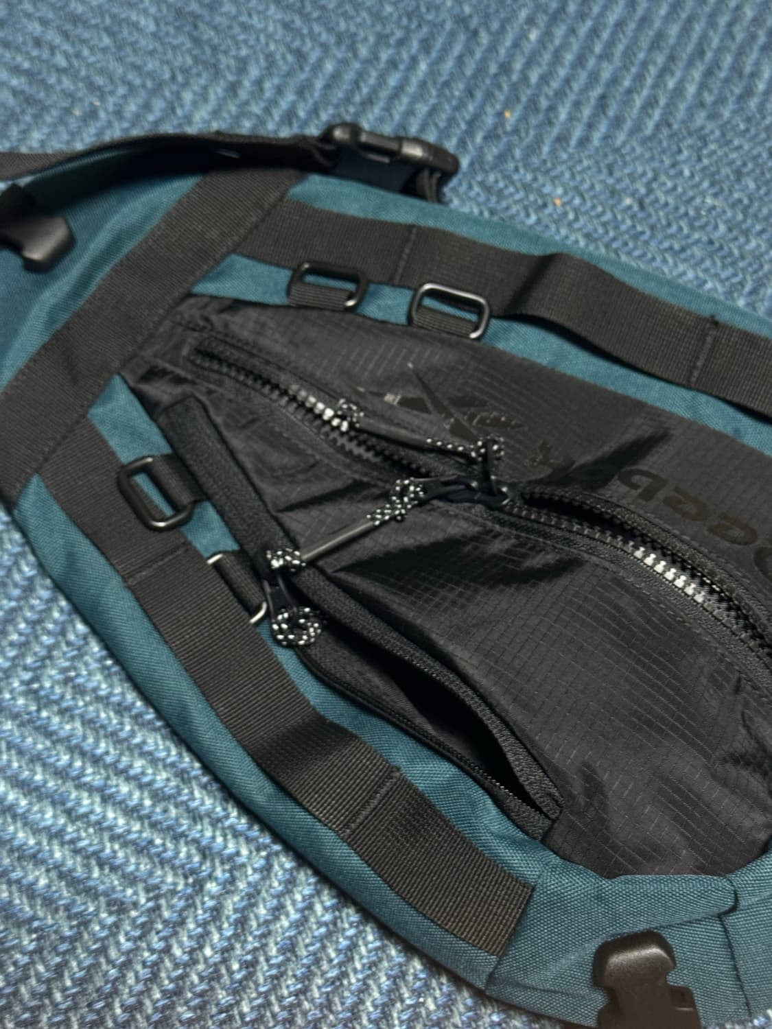 리복 슬링백 상품이미지4