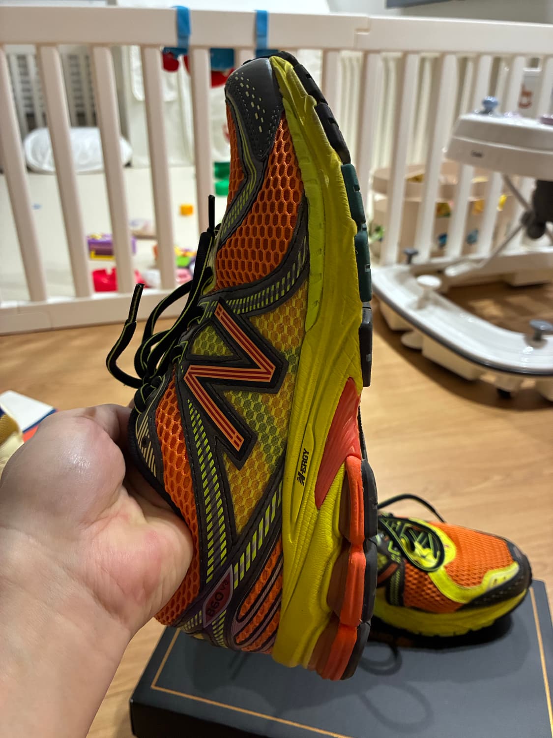 에임레온도르X뉴발란스 860V2 275 상품이미지5