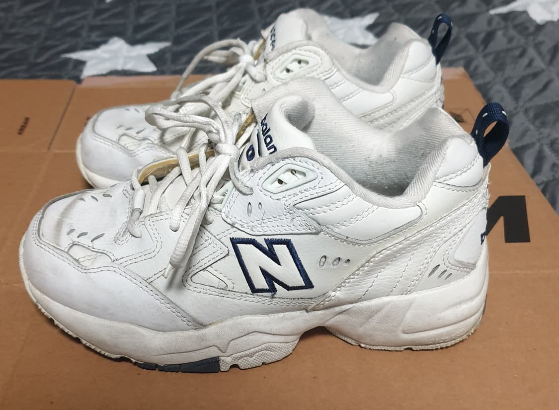 뉴발란스 608 어글리 스니커즈 화이트네이비 (240) 상품이미지3