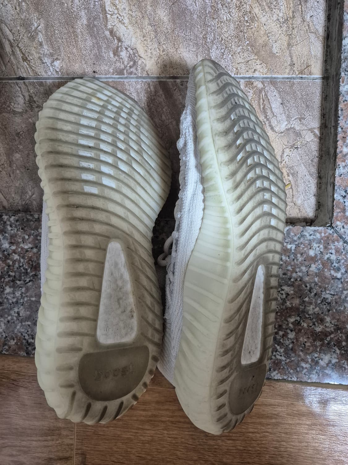 이지부스트 350v2 280 화이트 상품이미지3