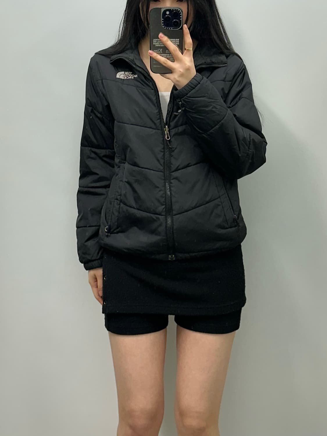 노스페이스 자수로고 블랙 경량 패딩 상품이미지1