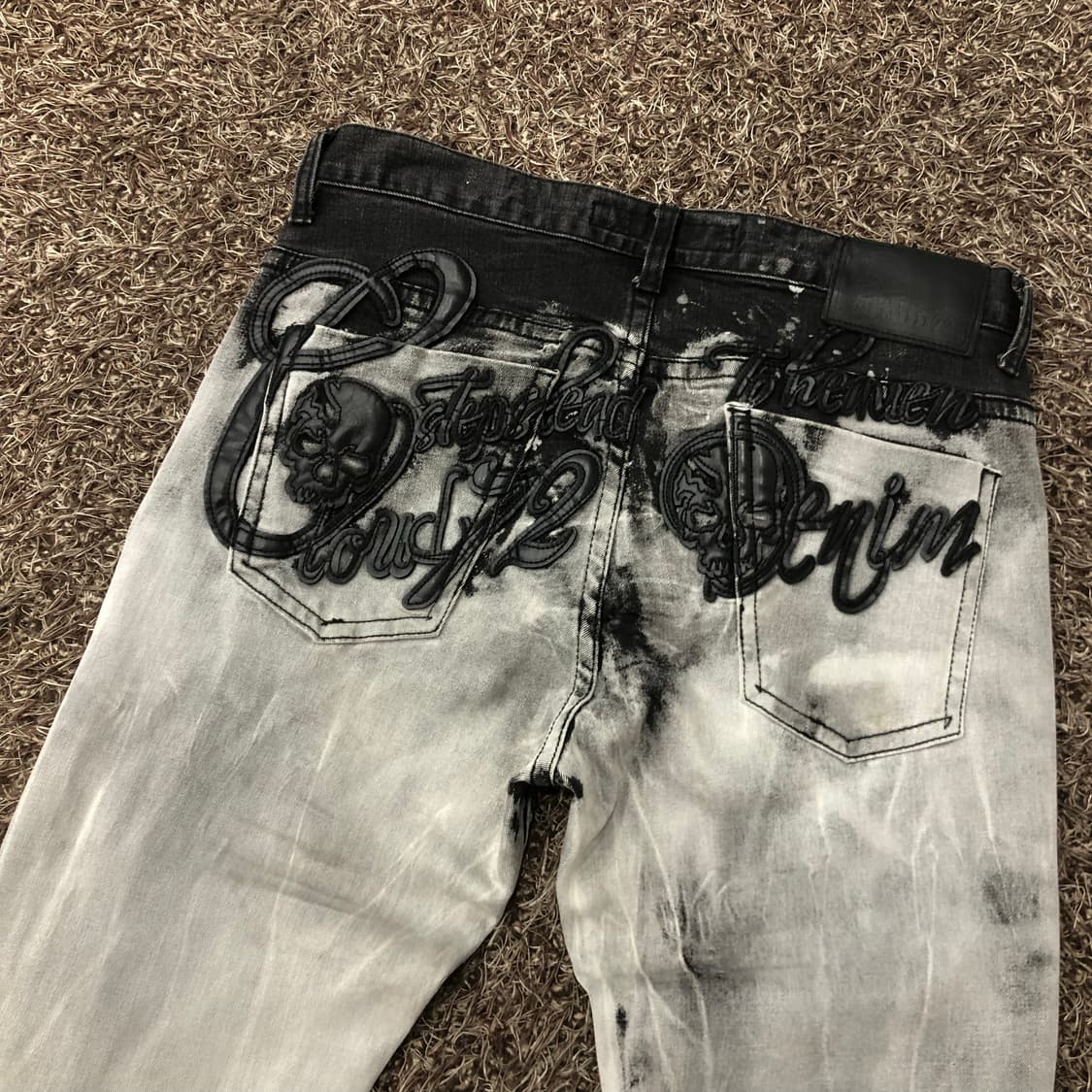 CLOUD72 레더 스컬 패치워크 데님 팬츠 상품이미지2
