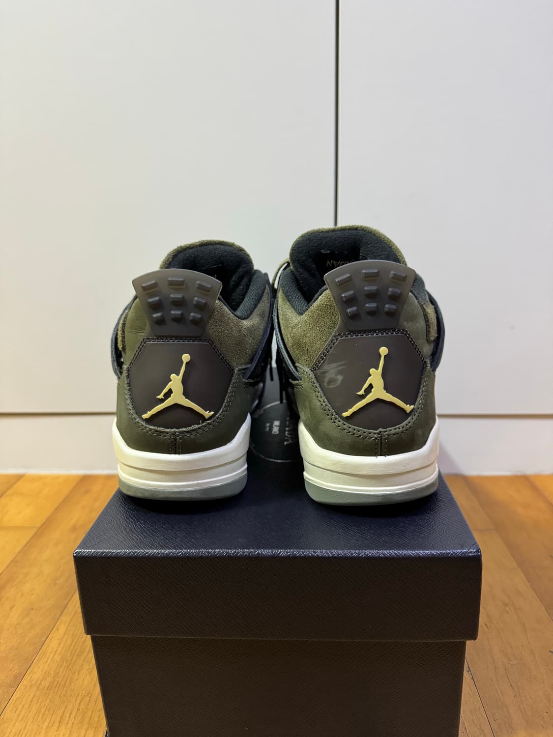 Jordan 4 Retro SE Craft Medium Olive 상품이미지3