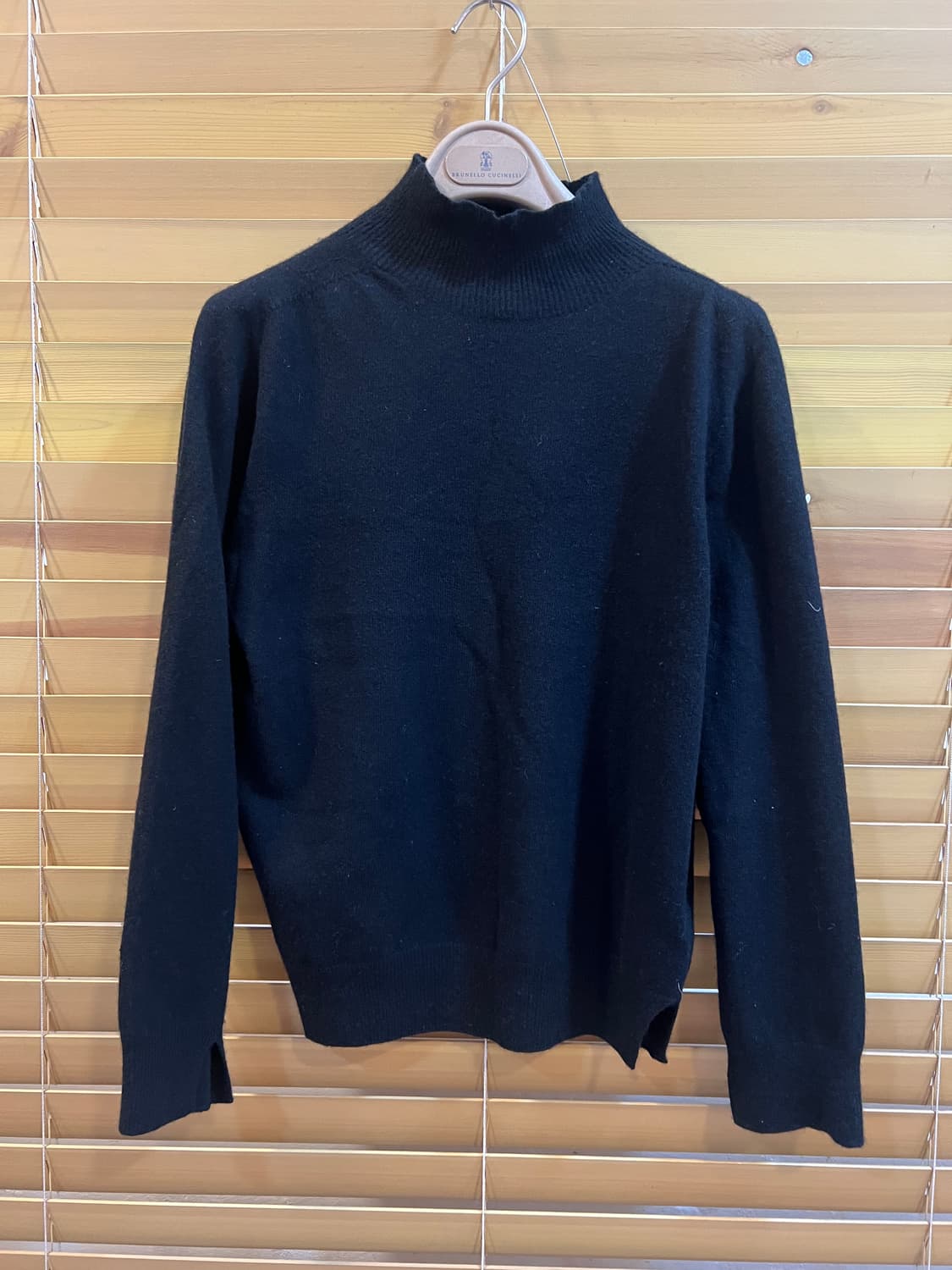 베라왕 여성 블랙 캐시미어100니트 하프터틀넥니트 상품이미지2