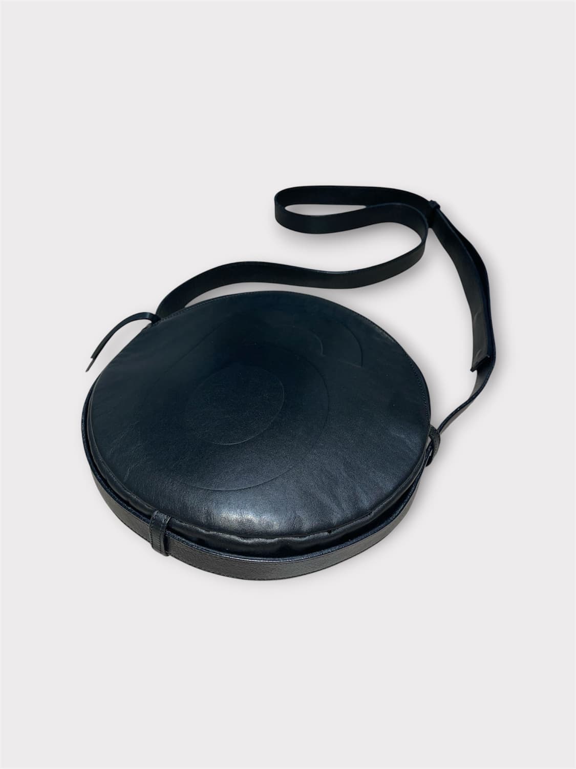 MM6 Maison Margiela Circle Leather Cross 상품이미지2