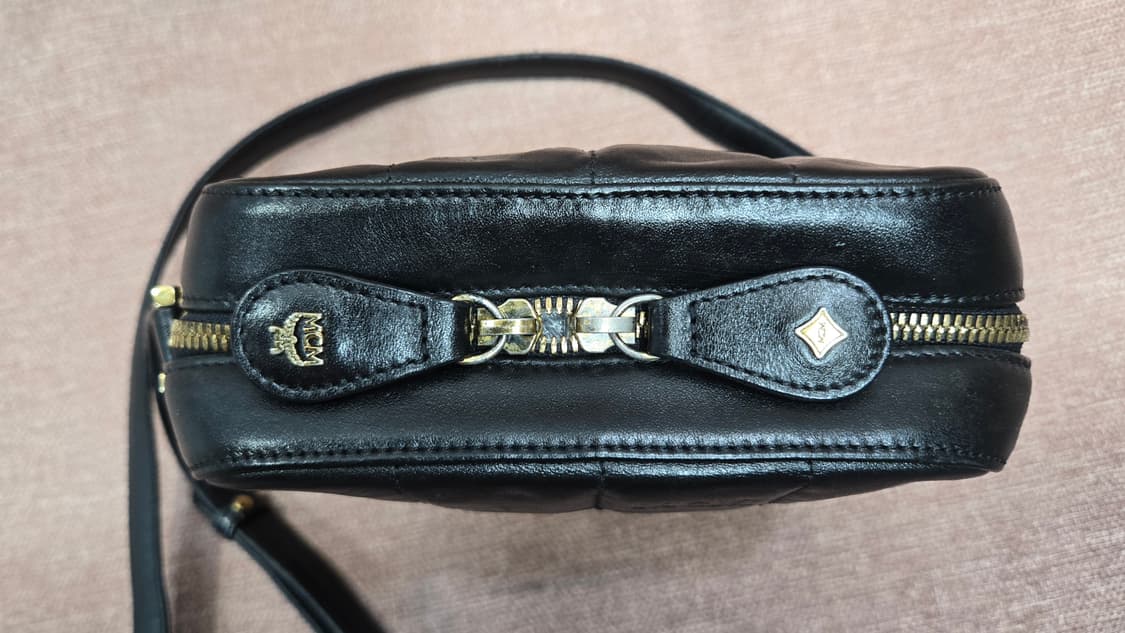 MCM 블랙 퀼팅 크로스백 가방 상품이미지4