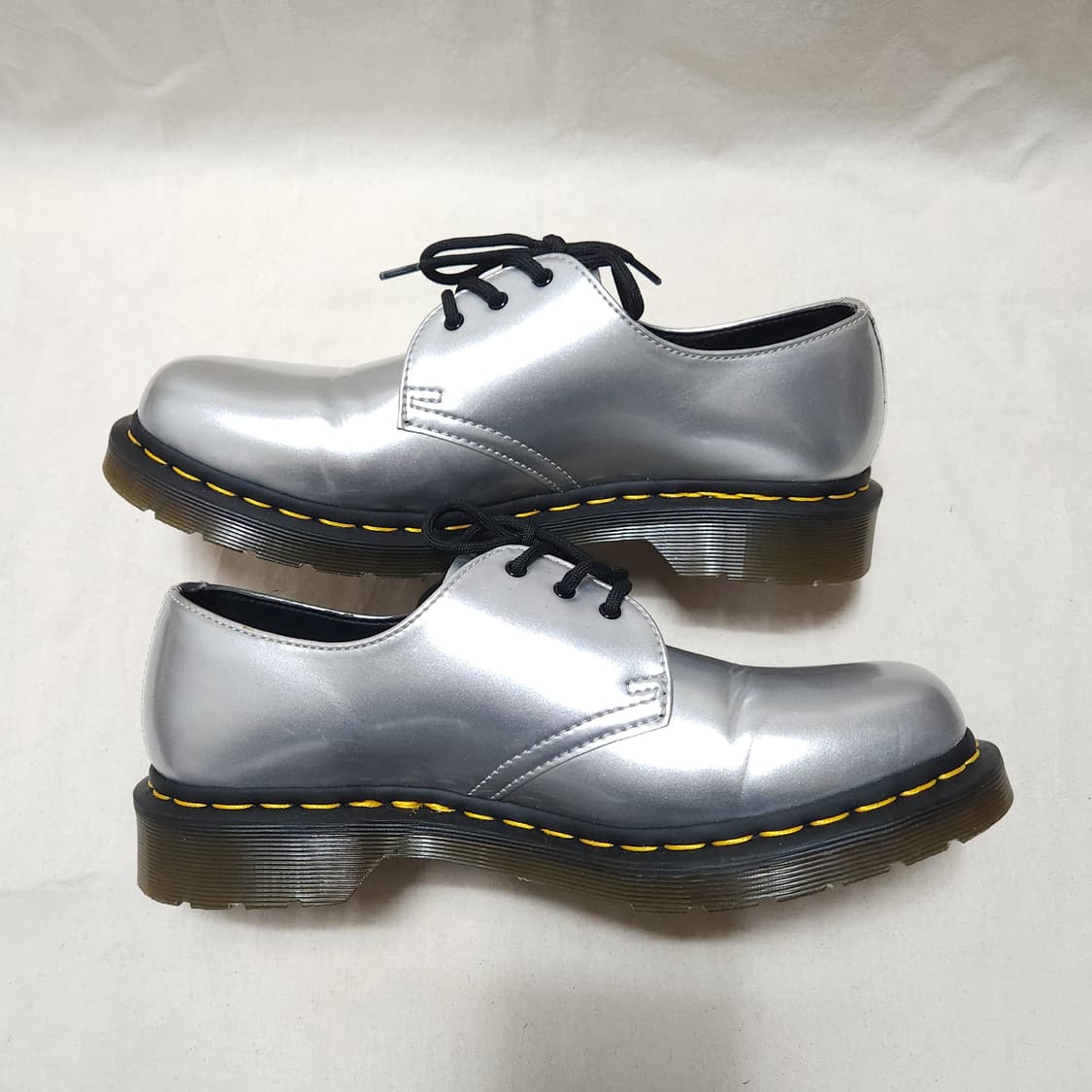 [9UK] 닥터마틴 1461 3홀 Silver (280~285) 상품이미지4