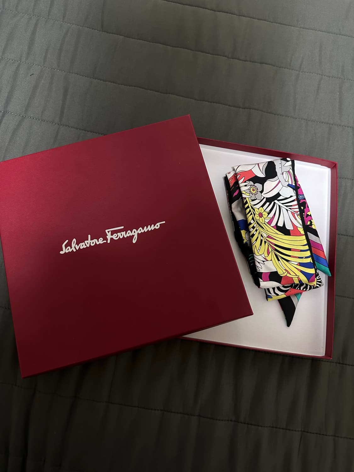 페라가모 트윌리 스카프(미사용) 상품이미지1