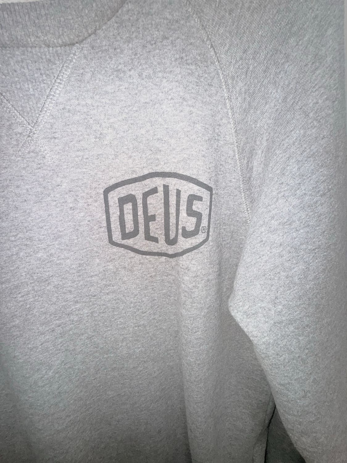 데우스 엑스 마키나 맨투맨 m 상품이미지2