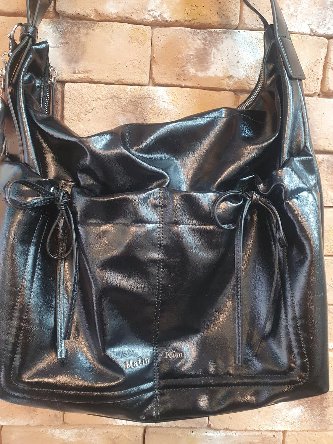 마뗑킴 블랙 레더 숄더백 상품이미지3