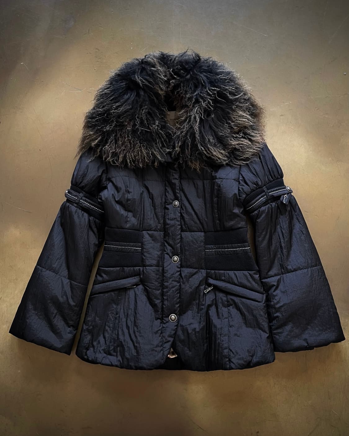 Italian V-Kei Tibet Fur Bondage Parka 상품이미지3