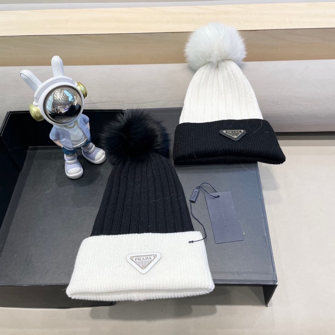 프라다 가을 겨울 모자
 상품이미지5