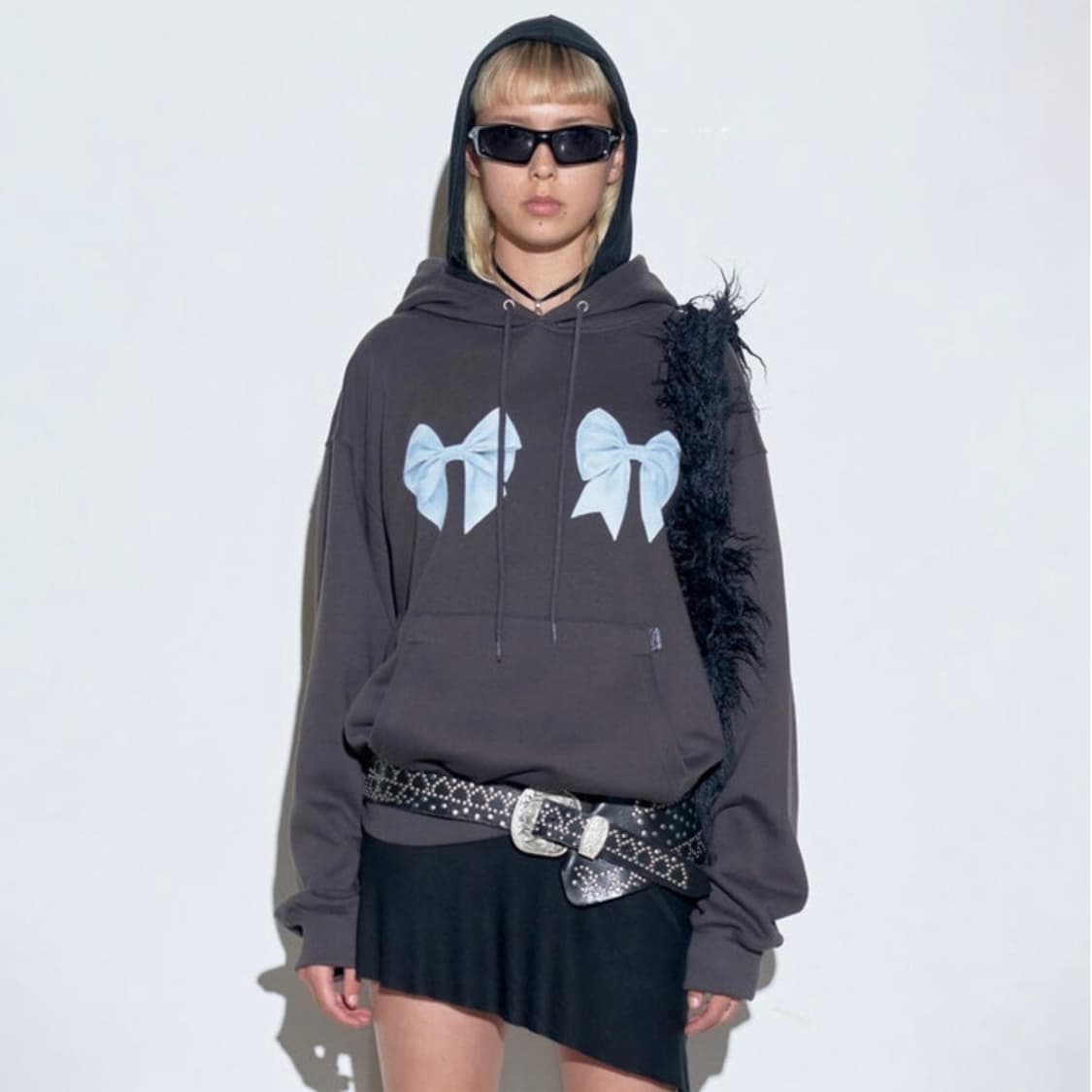 Sculptor bow bow hoodie charcoal 상품이미지1