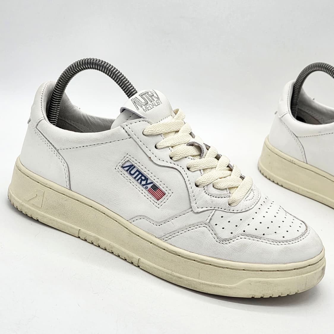 오트리 메달리스트 로우 스니커즈 화이트 (40) 상품이미지5