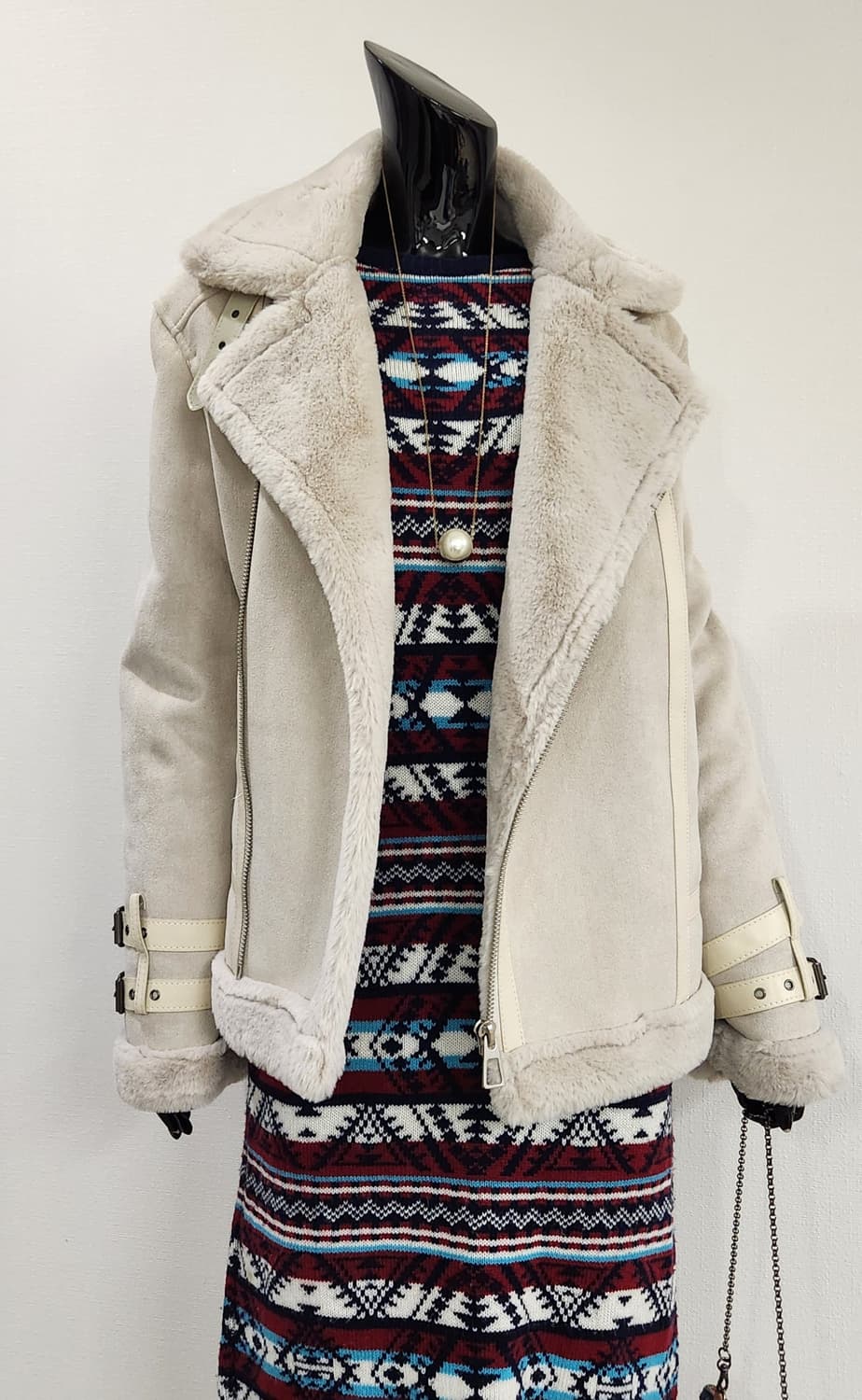 아이보리 무스탕코트 상품이미지1