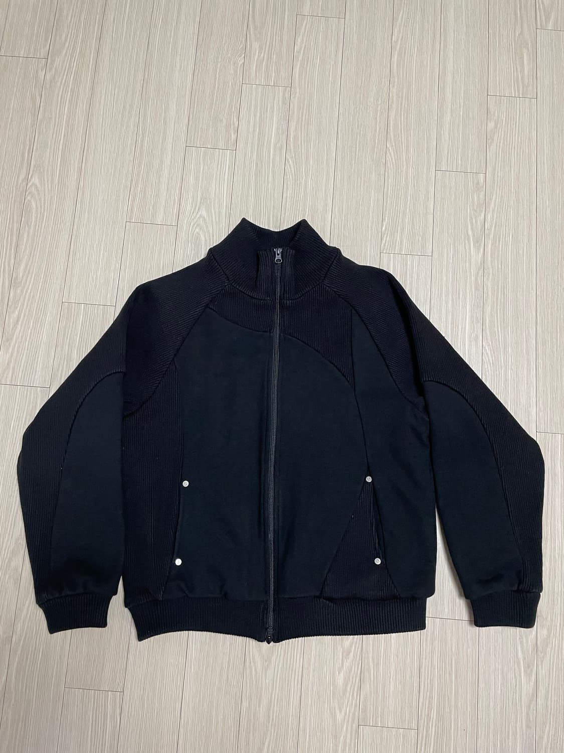 9999아카이브 집업 상품이미지1