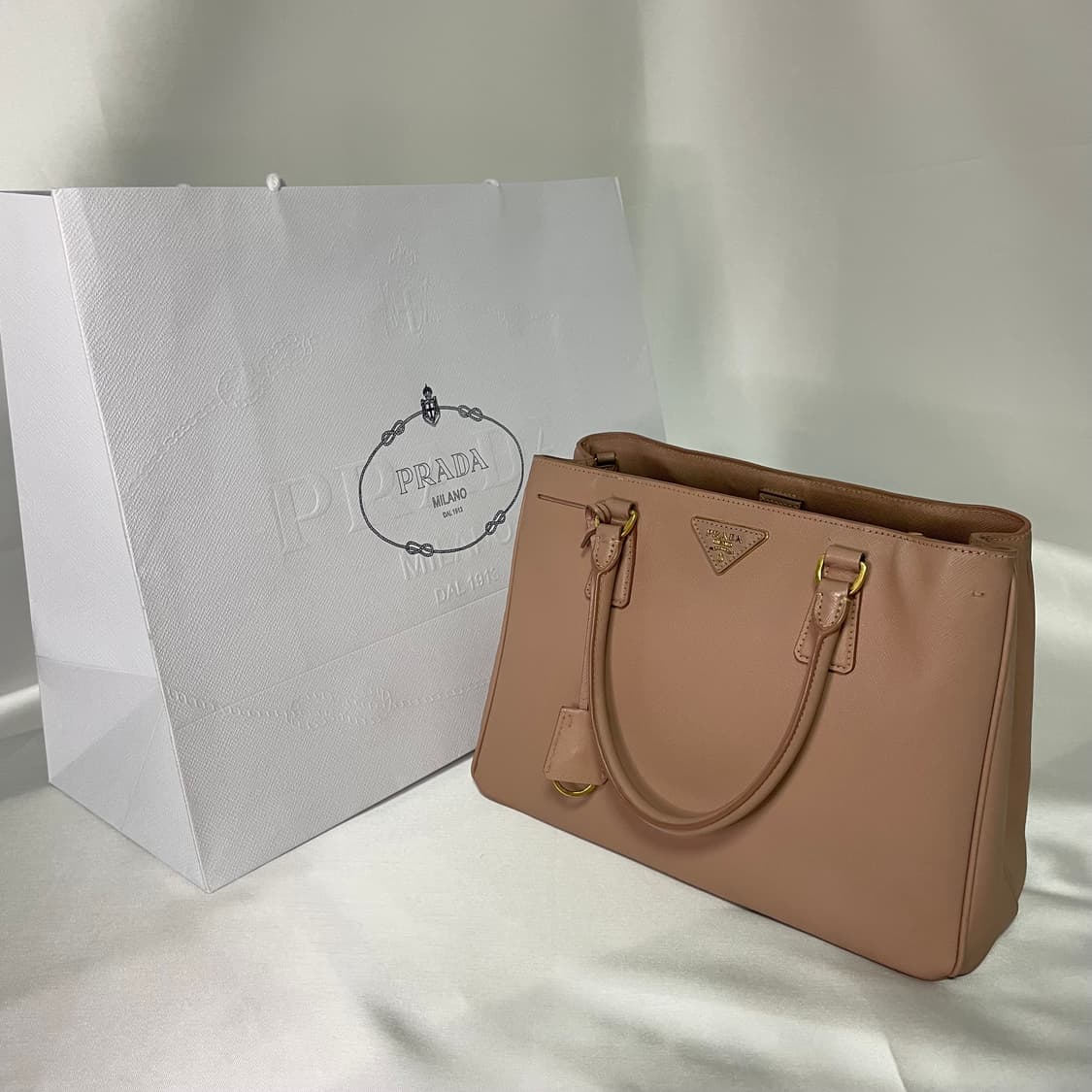 프라다 갤러리아 사피아노 미디움 토트백 핑크베이지 상품이미지7