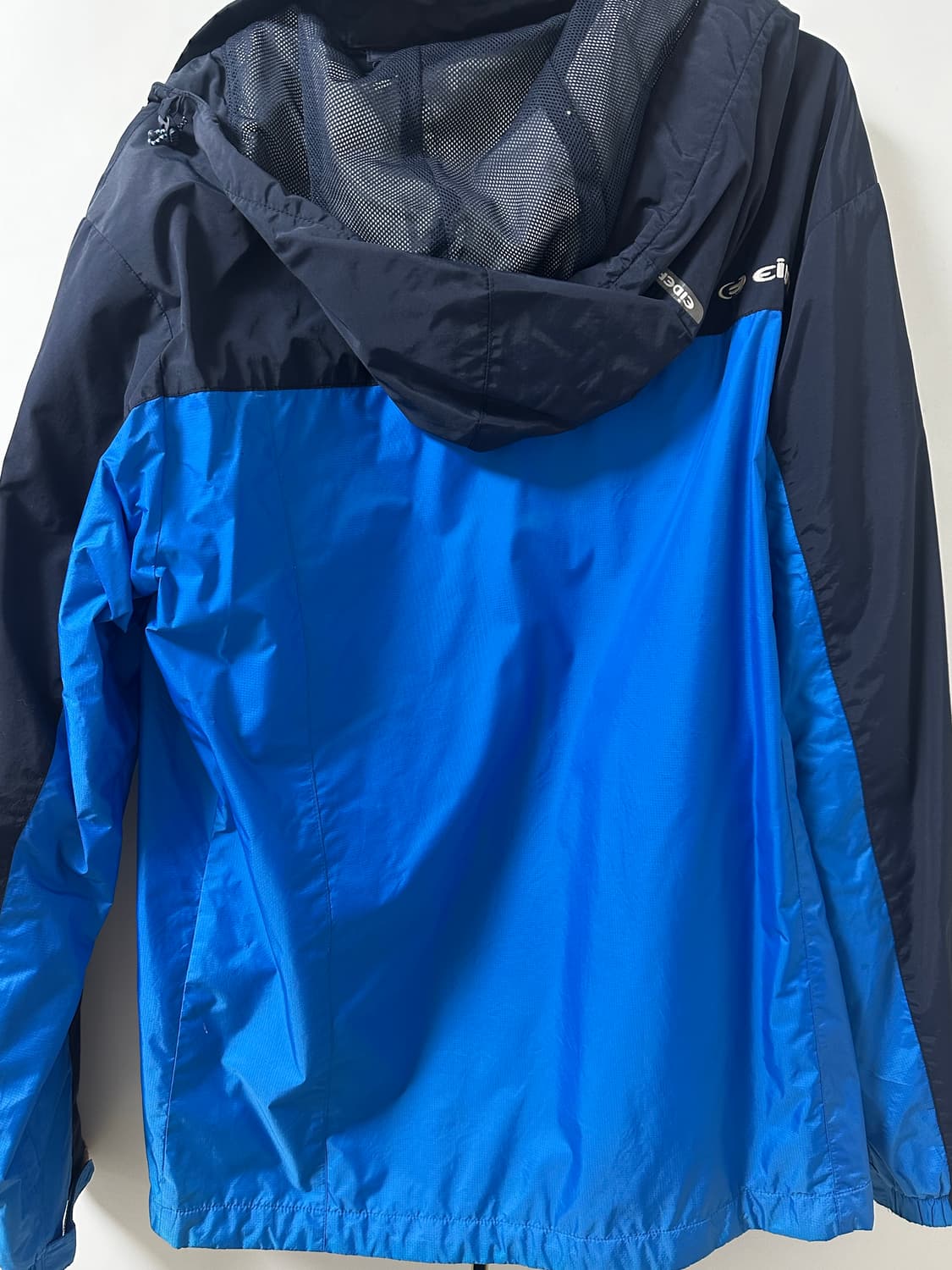 아이더 바람막이 상품이미지2