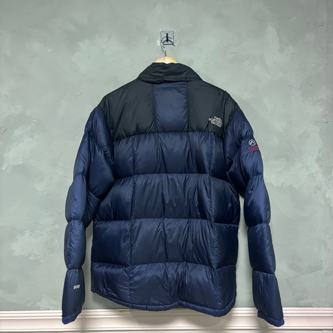 노스페이스 800 로체 구스다운 패딩 네이비 상품이미지4