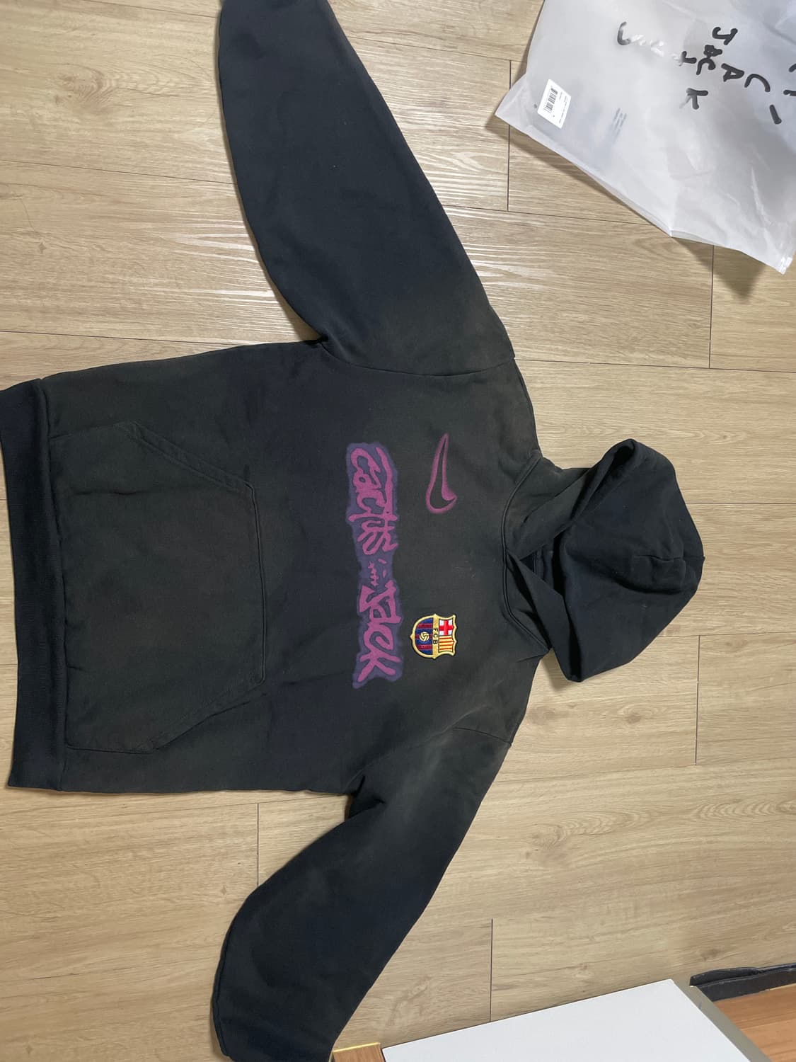 트래비스 스캇 캑터스 잭 바르셀로나 후드티 상품이미지2