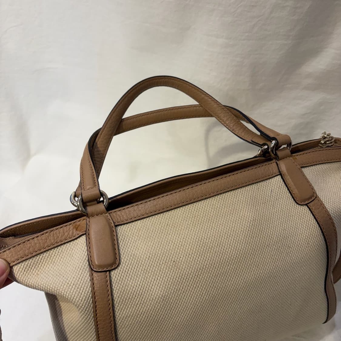 구찌 엠보스 소호 캠버스 투웨이 가방 상품이미지4