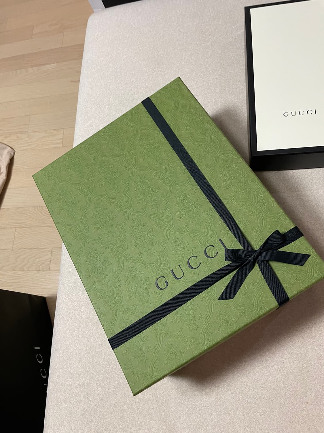 구찌 라이톤 100주년 한정판 5.5사이즈(250) 상품이미지4