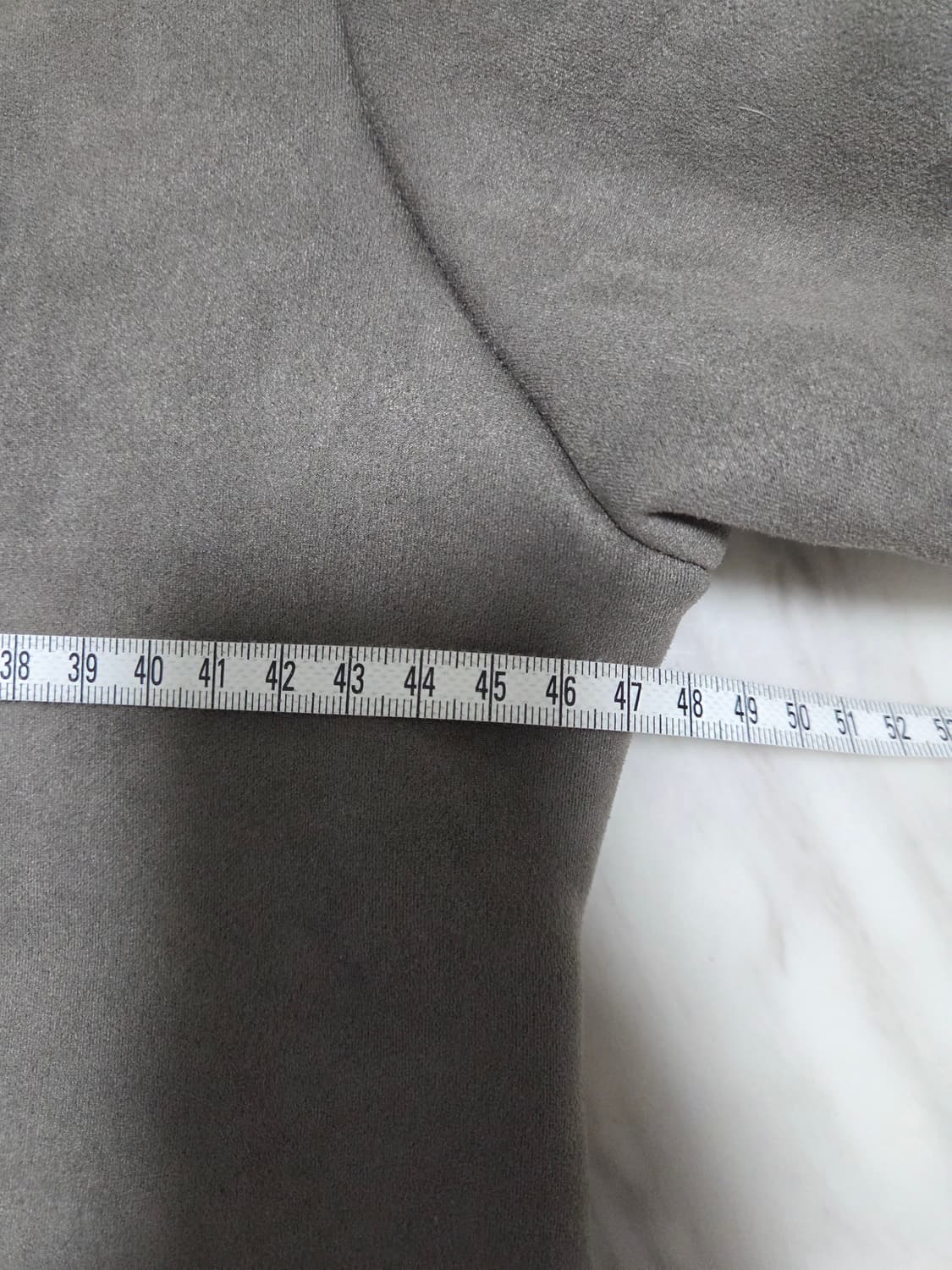 아크네 인조 무스탕 코트 상품이미지6