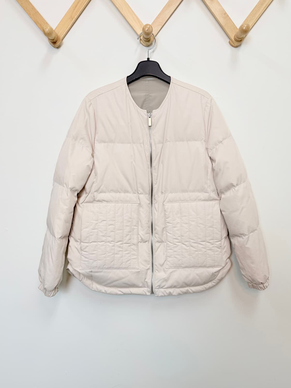 구호 KUHO 리버시블 구스패딩 상품이미지6