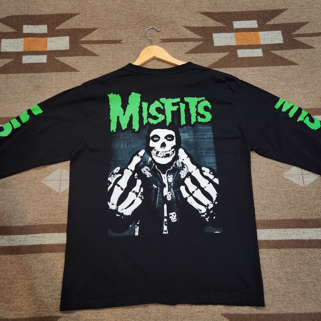 Misfits 90s USA anvil 미스피치 앤빌 롱슬리브 XL 상품이미지3