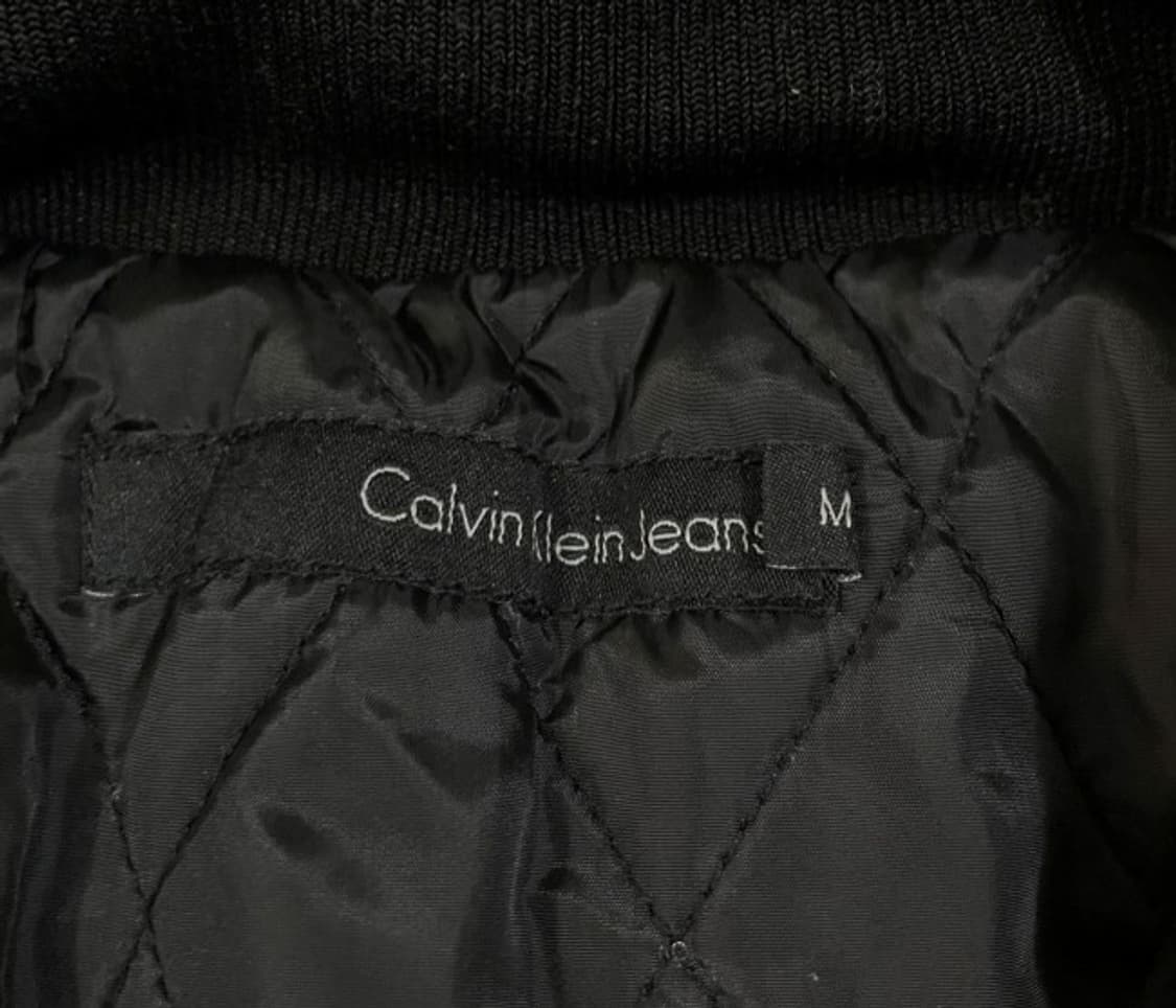 캘빈클라인 블랙 패딩 점퍼 90~93 상품이미지3