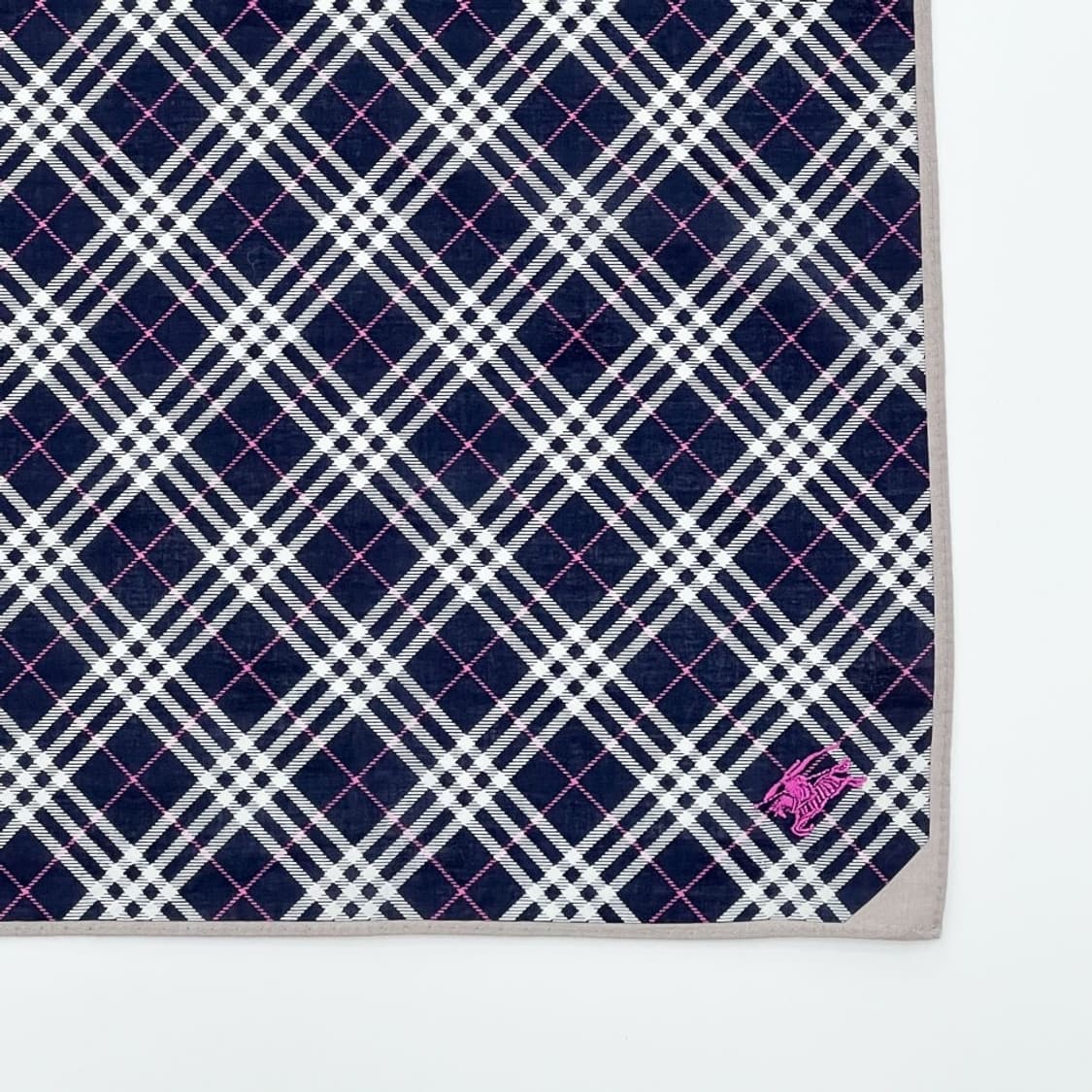 (새상품) burberry/ 버버리 쁘띠스카프 손수건 상품이미지3