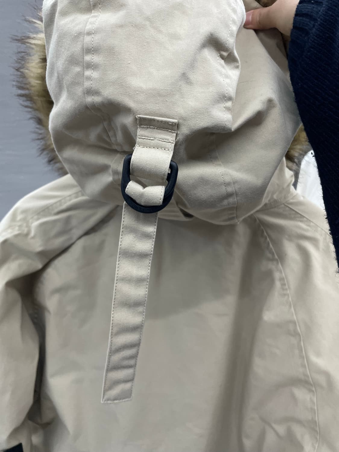 칼하트 WIP 퍼 후드 트래퍼 파카 H1615 상품이미지6