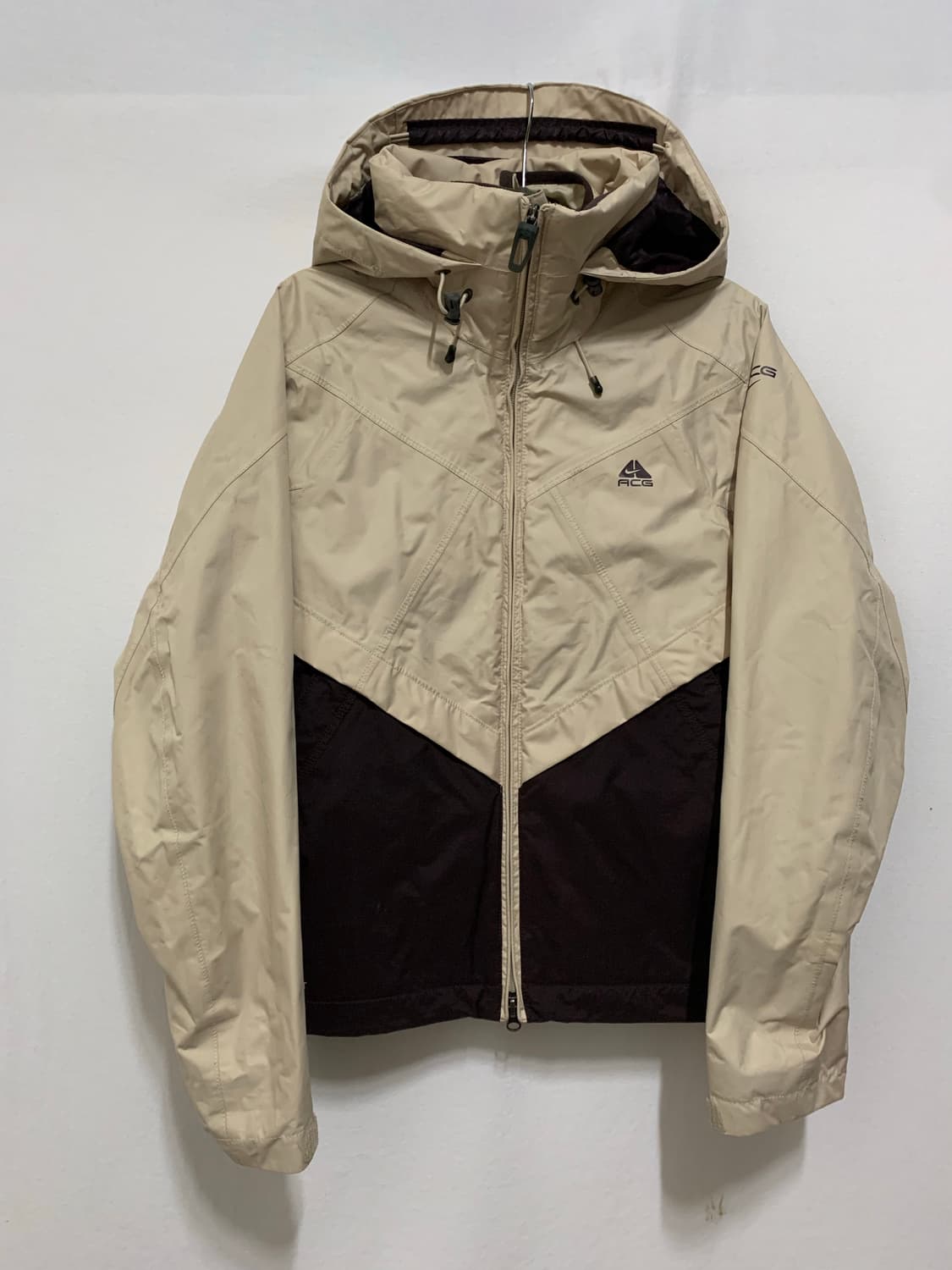 나이키 ACG 바람막이 상품이미지1