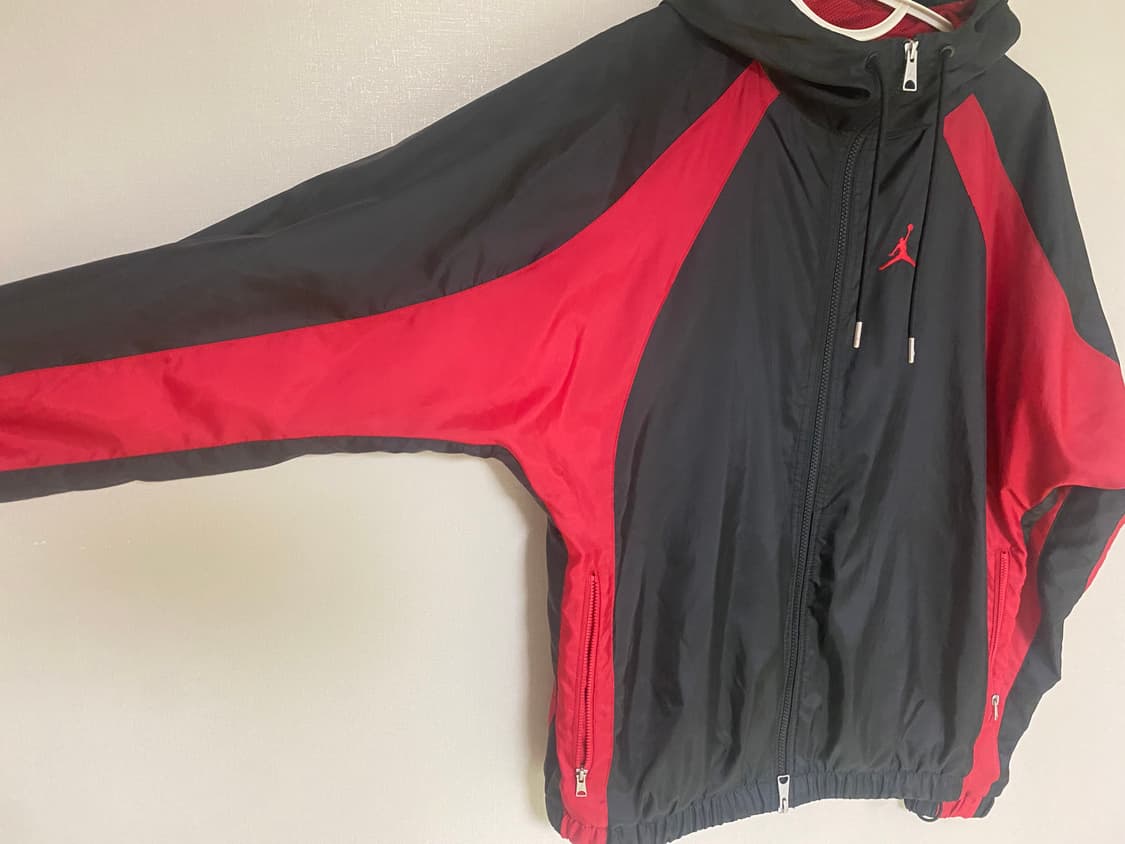 나이키 조던 바람막이 검빨  상품이미지2