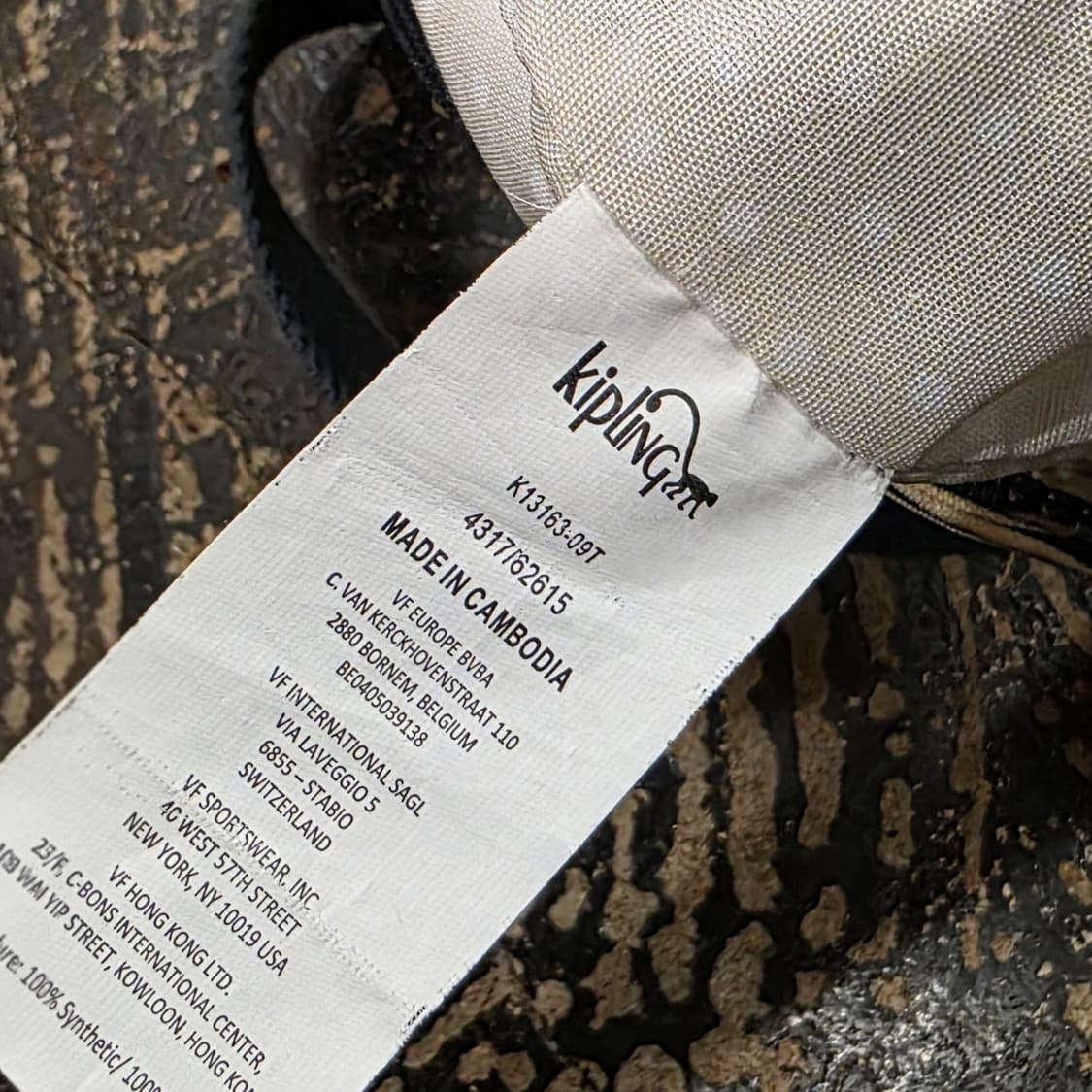 키플링 스트라이프 크로스백 상품이미지9