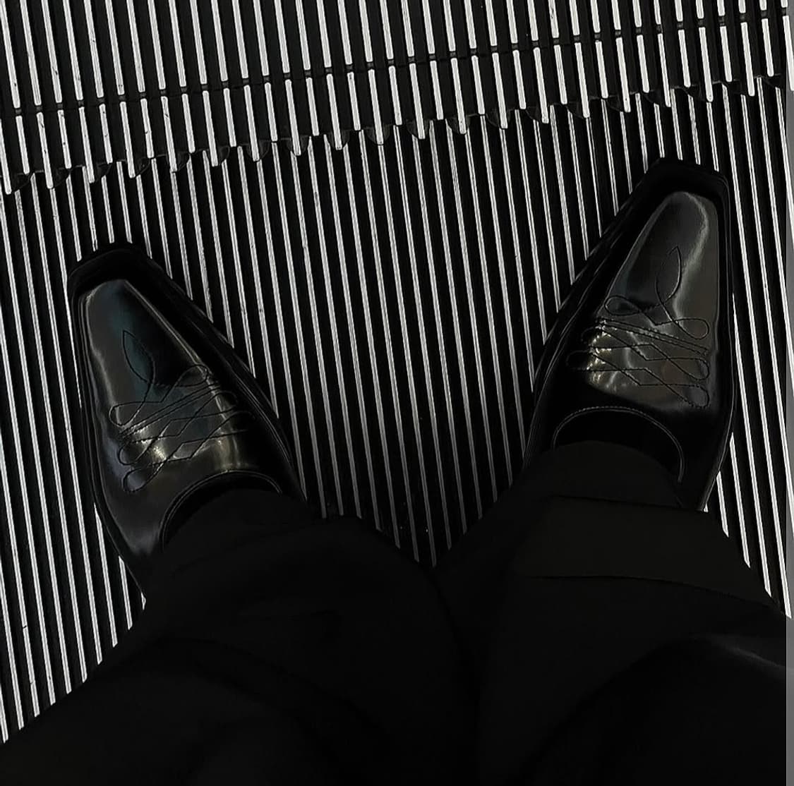 발렌시아가 st 격자무늬 디테일 더비 슈즈 상품이미지4