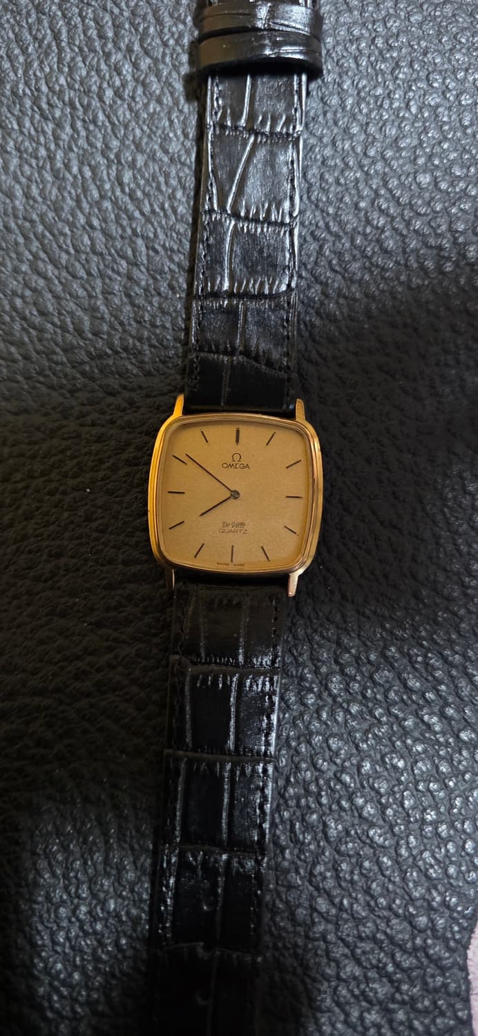 빈티지오메가드빌 쿼츠시계판매 상품이미지1