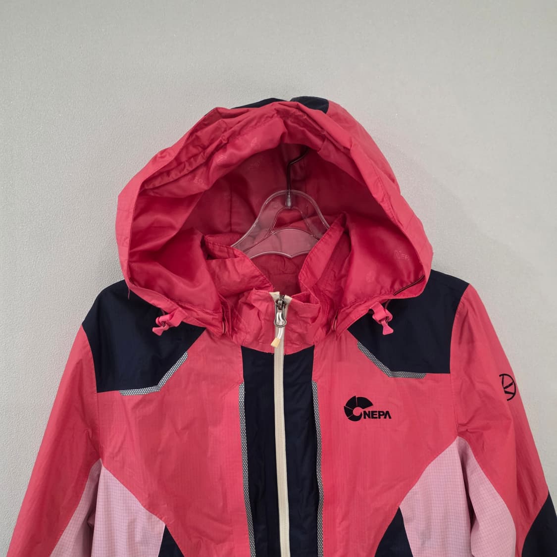 네파 여성 바람막이 자켓 100 (핑크/네이비) 상품이미지3