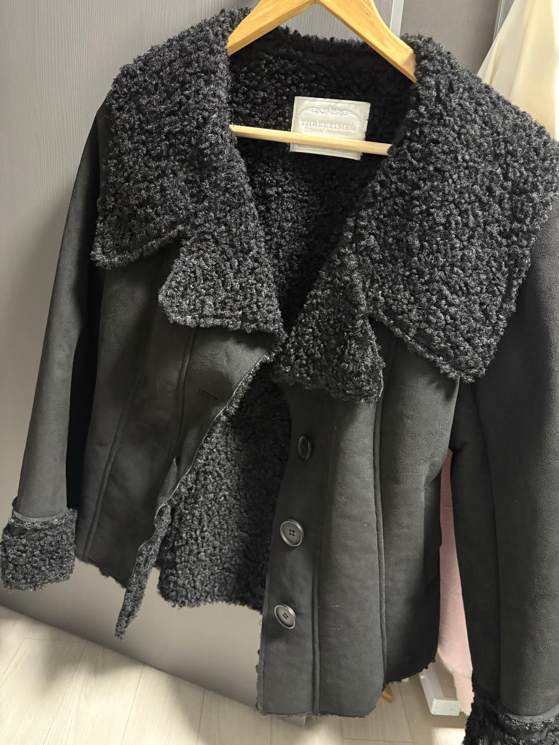 쓰리타임즈 무스탕 상품이미지4