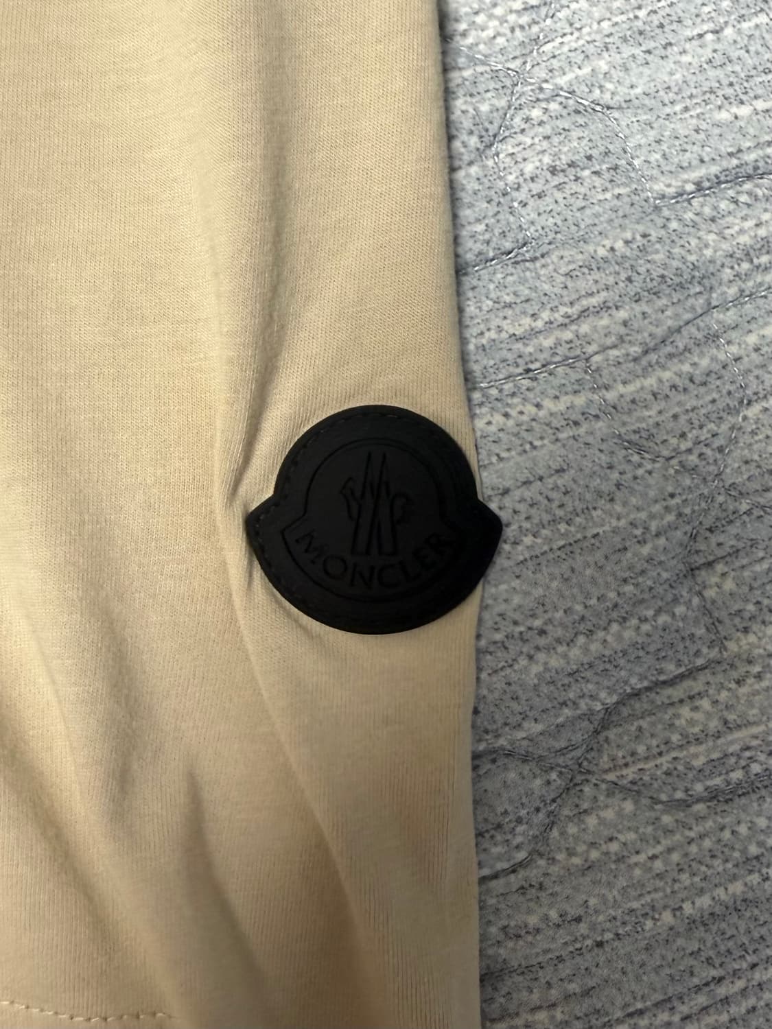 새상품 몽클레어 몽클레르 로고 코튼 저지 티셔츠 L 라이트베이지 상품이미지5