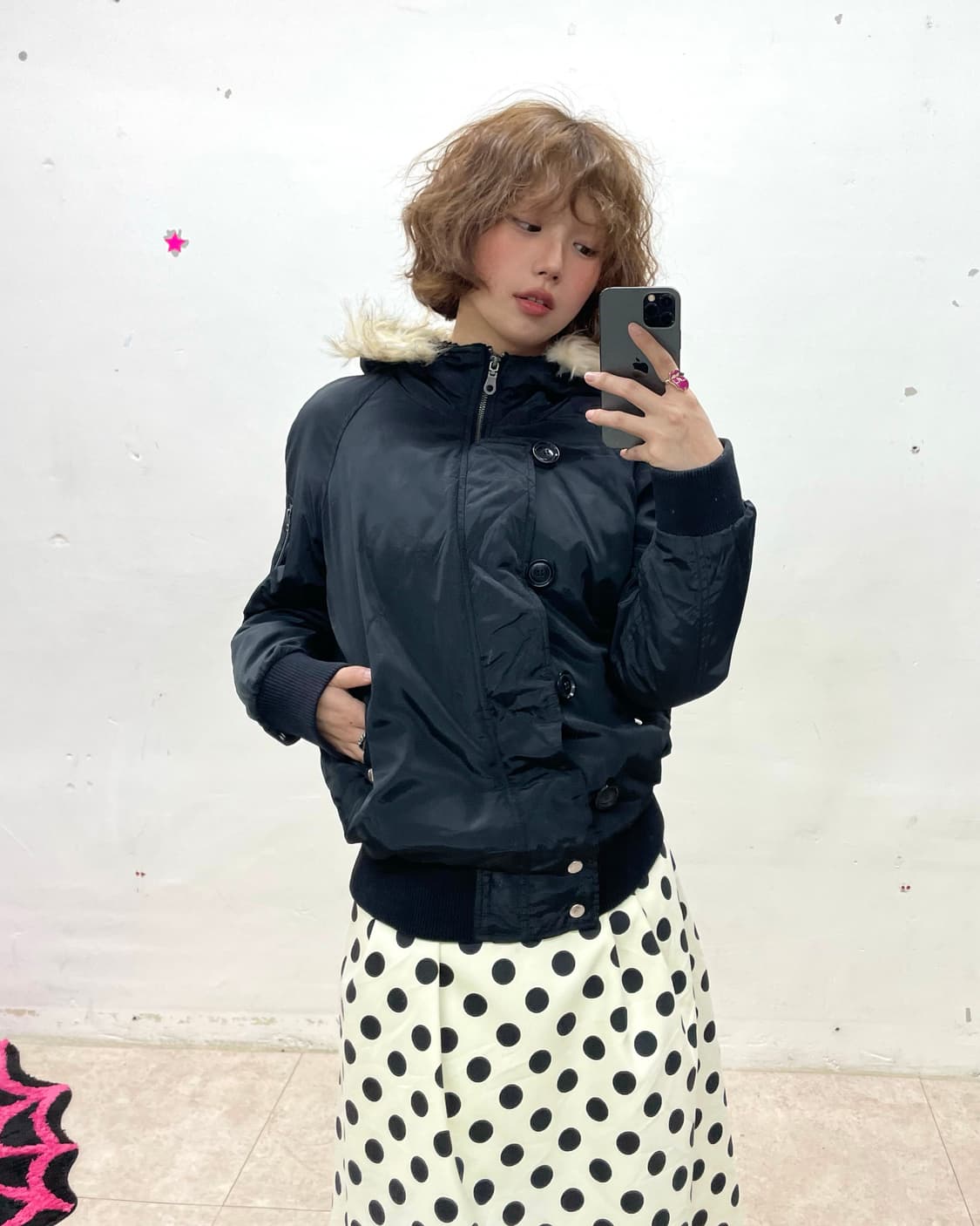  n2b Glossy Black Padded Jumper  상품이미지1