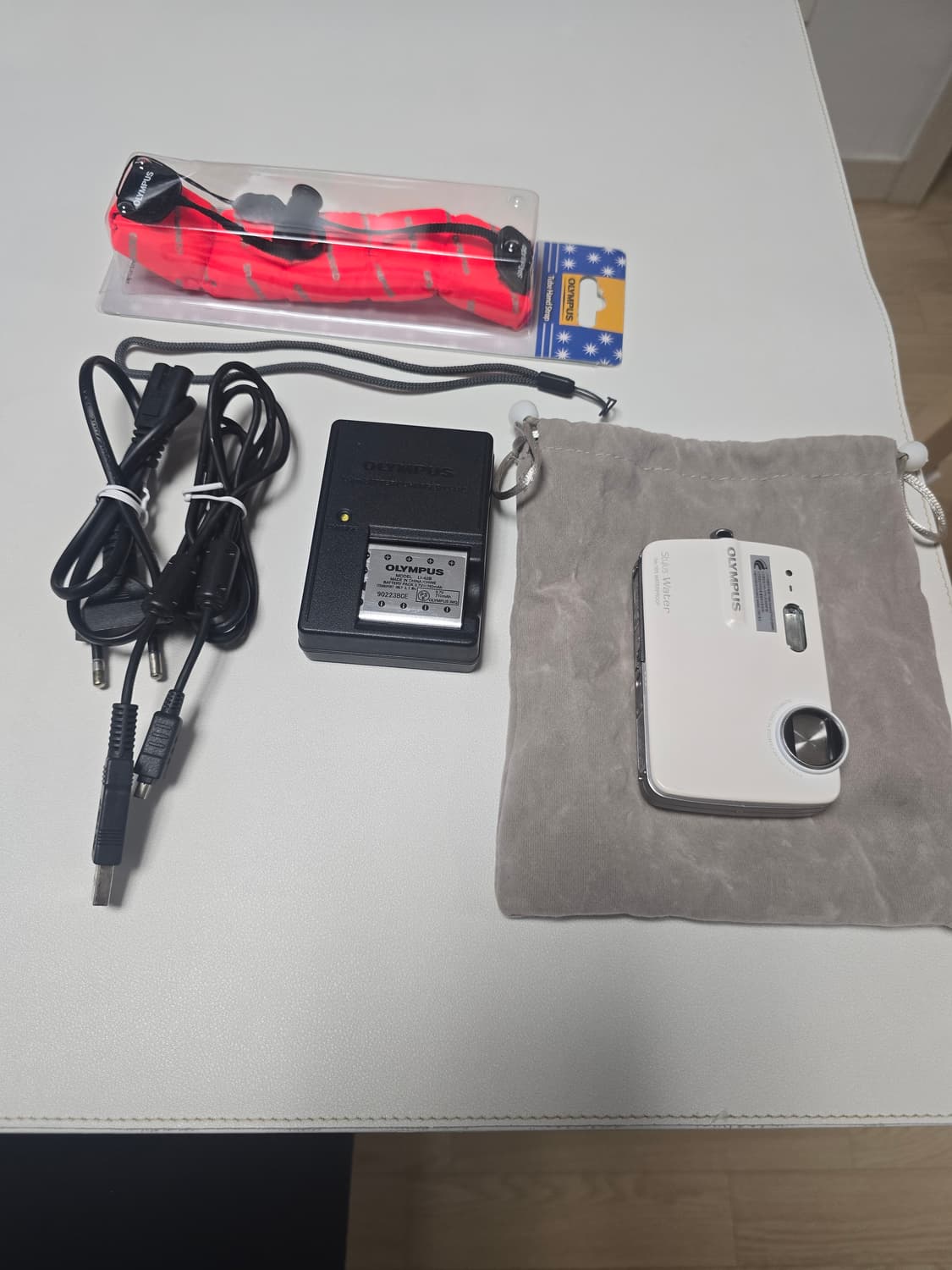 올림푸스 뮤 Olympus stylus 550WP 화이트 상품이미지9