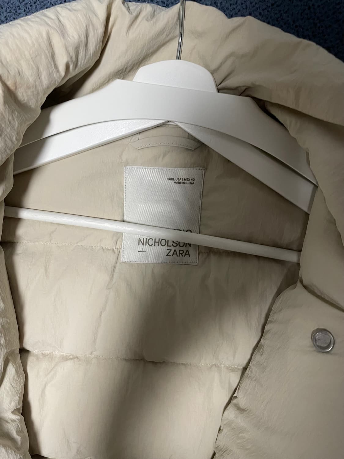 자라 스튜디오니콜슨 덕다운 패딩 L (구매가 28만원) 상품이미지4