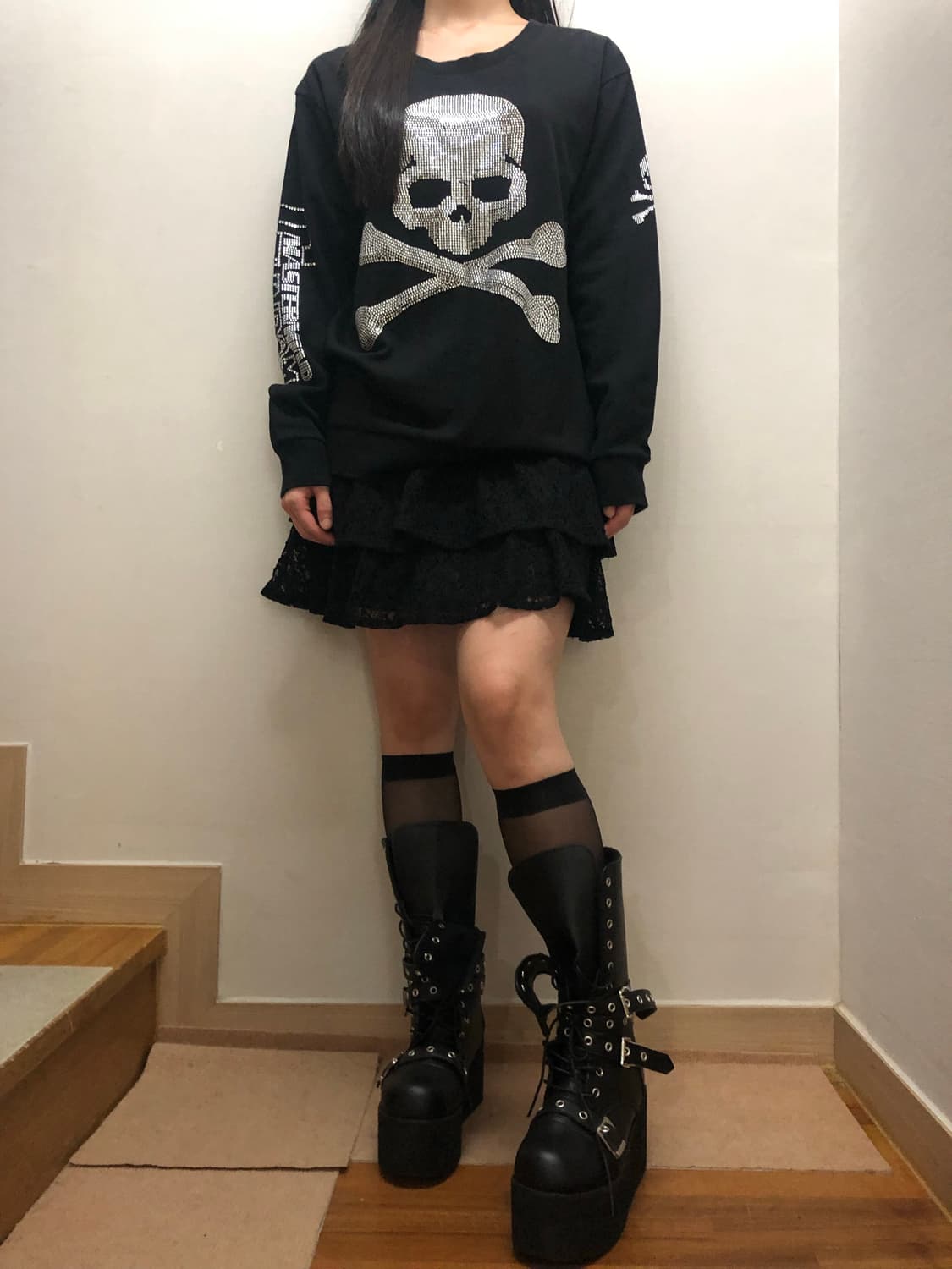 빈티지 블랙 스컬 스웻셔츠 상품이미지2