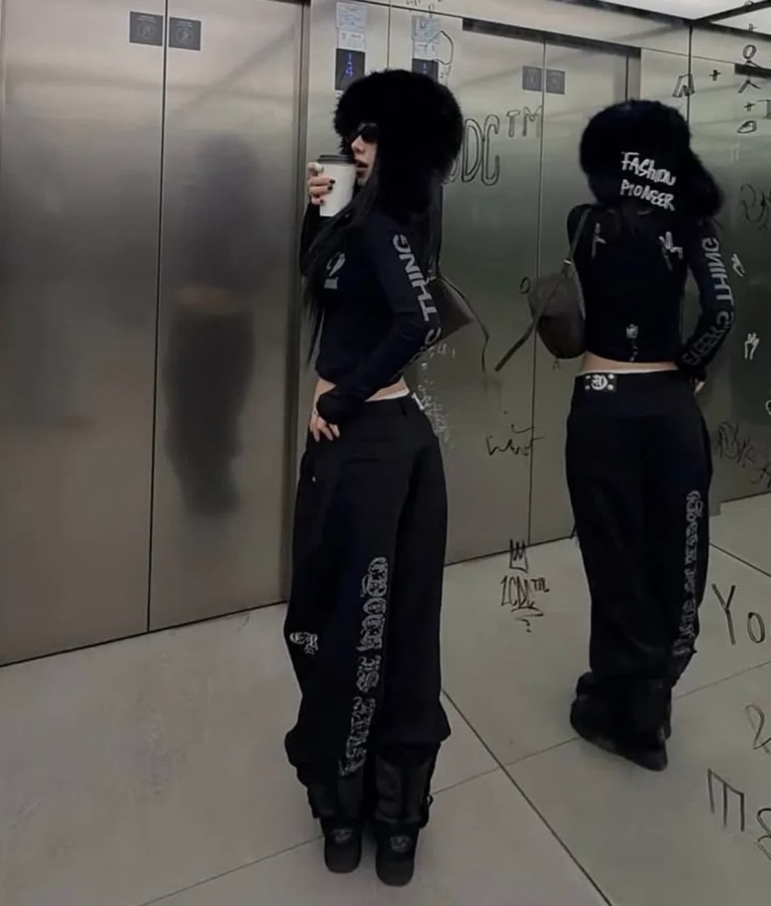Eyeer 이와이이알 Stud&Hotfix Detail Sweatpant 상품이미지2