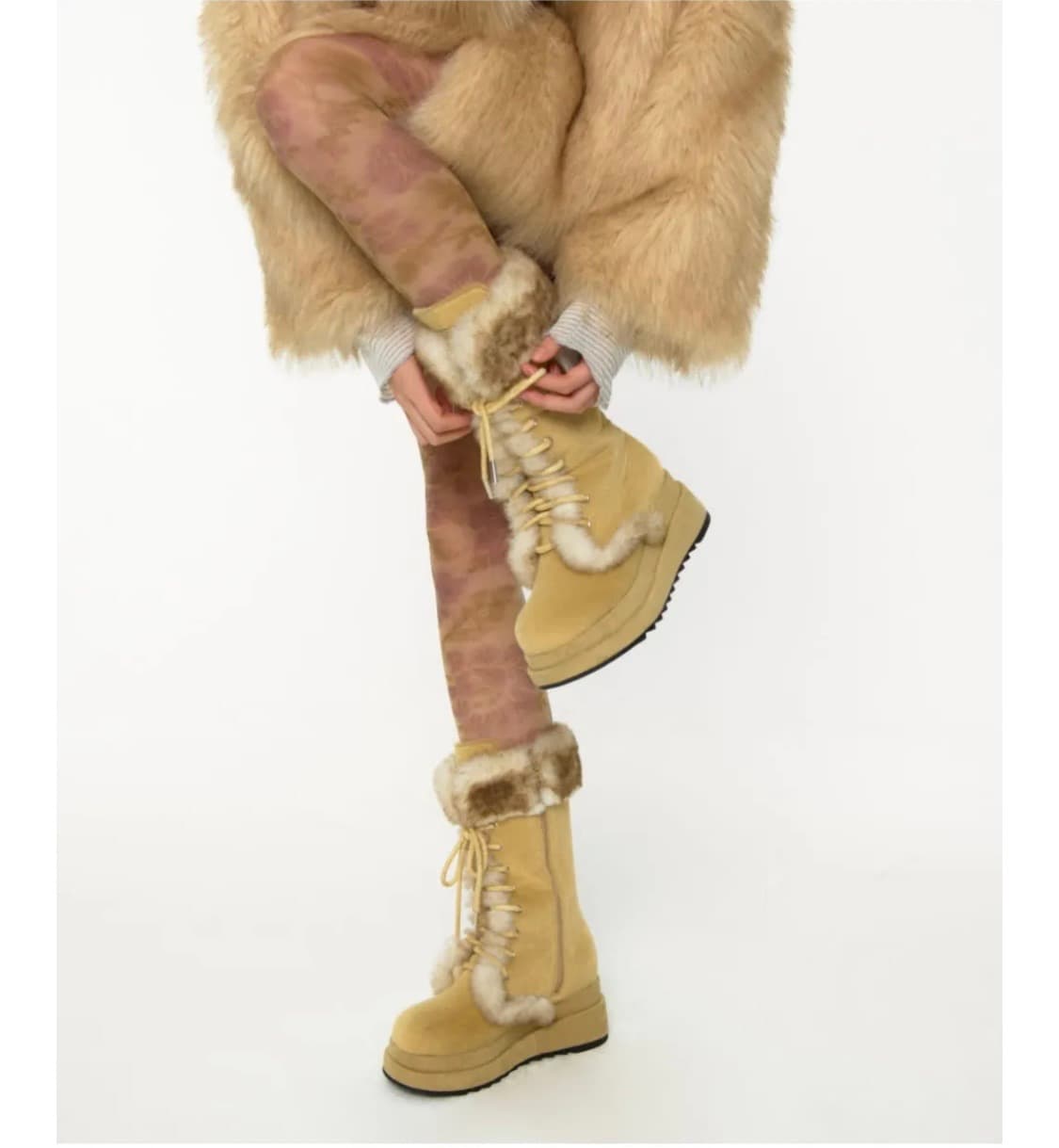 루루서울 Sugar Fur Boots (Beige) 상품이미지2
