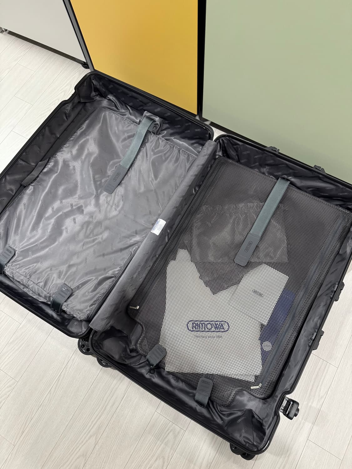 [L] 리모와 오리지널 블랙 체크인L 상품이미지5