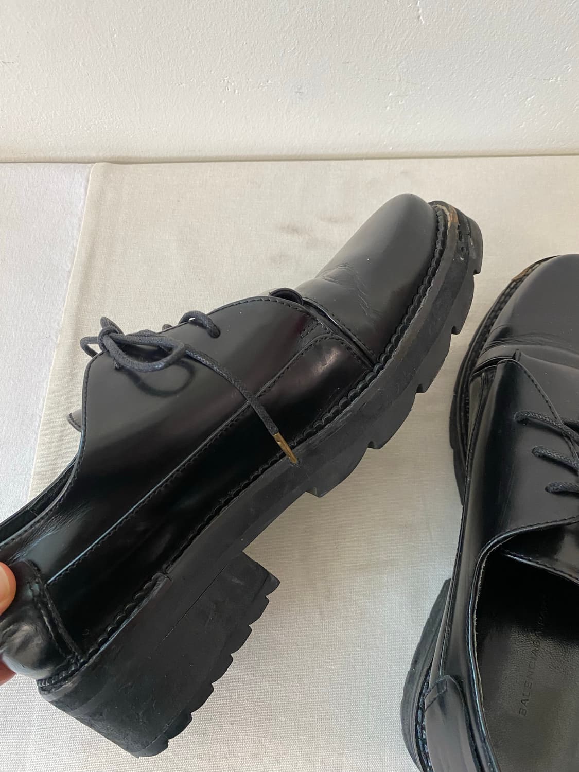 발렌시아가 블랙 로퍼 상품이미지5